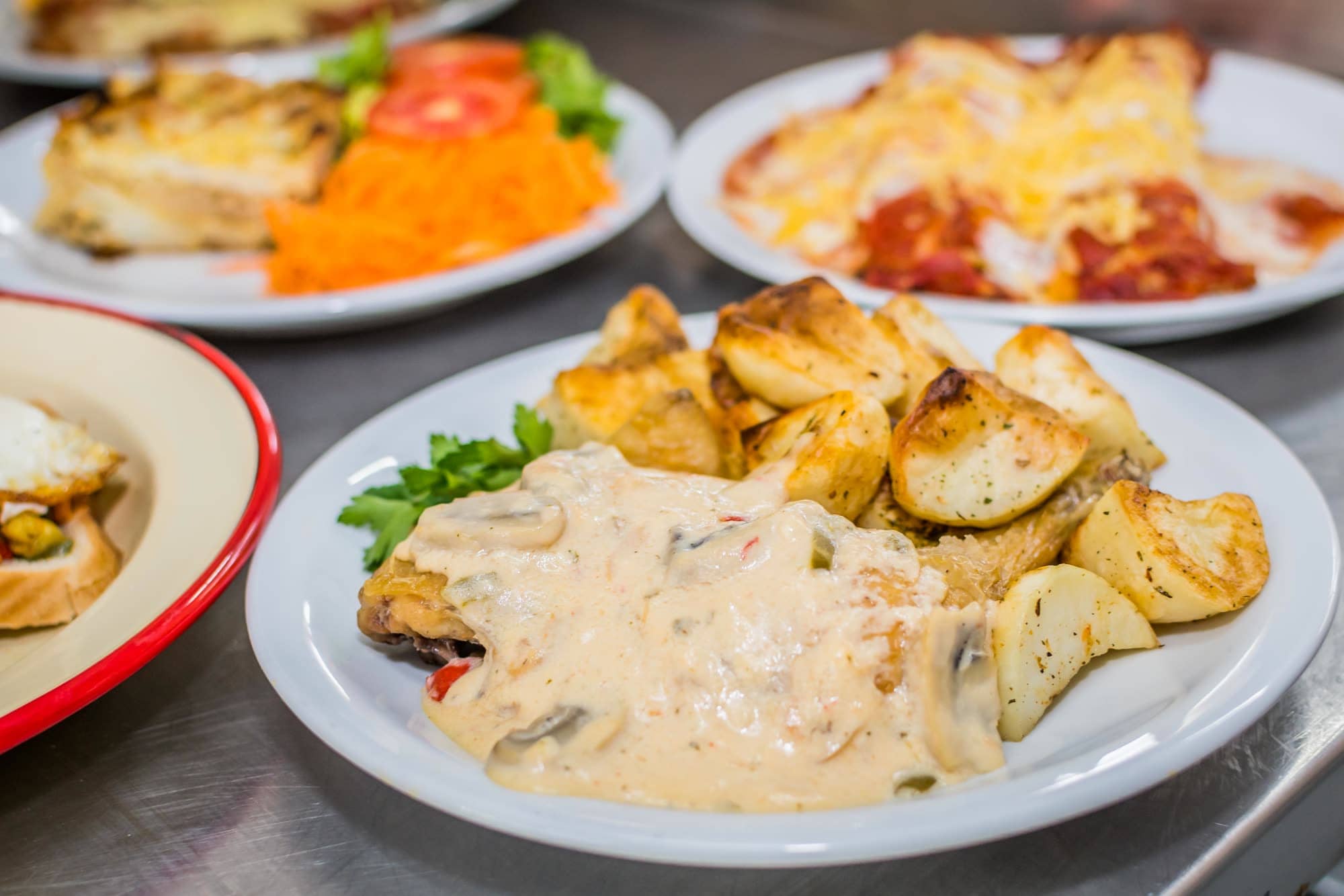 Carne al champiñón con papas