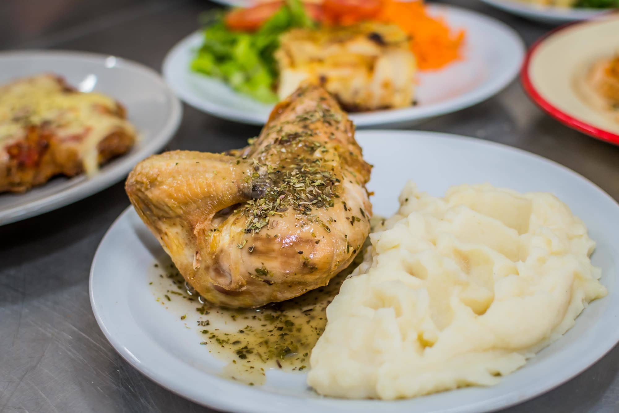 Pollo al horno con puré